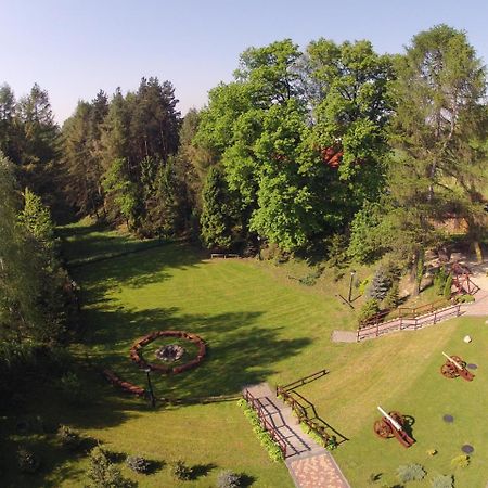 Zajazd Zlota Iglica Pogrzebien Exterior photo