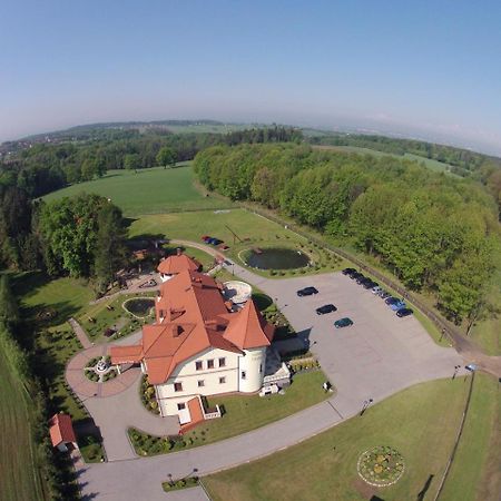 Zajazd Zlota Iglica Pogrzebien Exterior photo