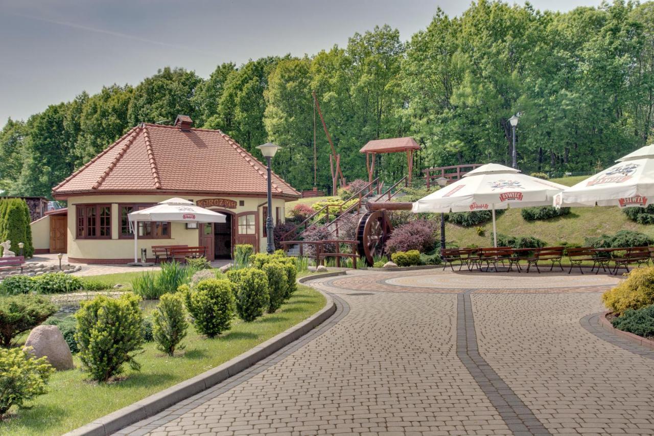 Zajazd Zlota Iglica Pogrzebien Exterior photo